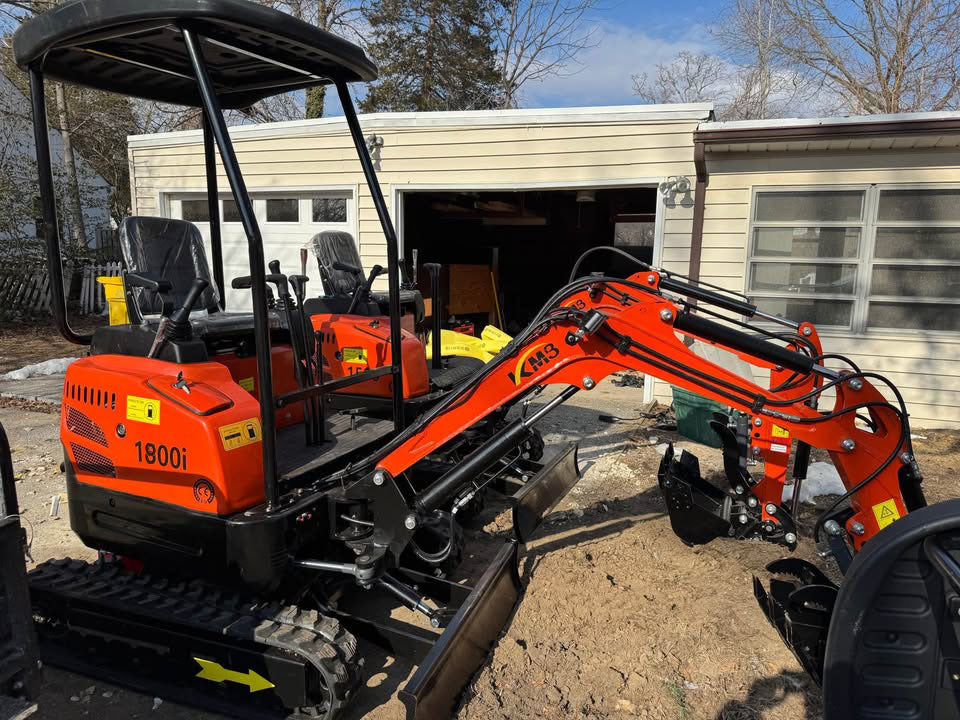 KMB 1800i - 1.8 Ton Mini Excavator